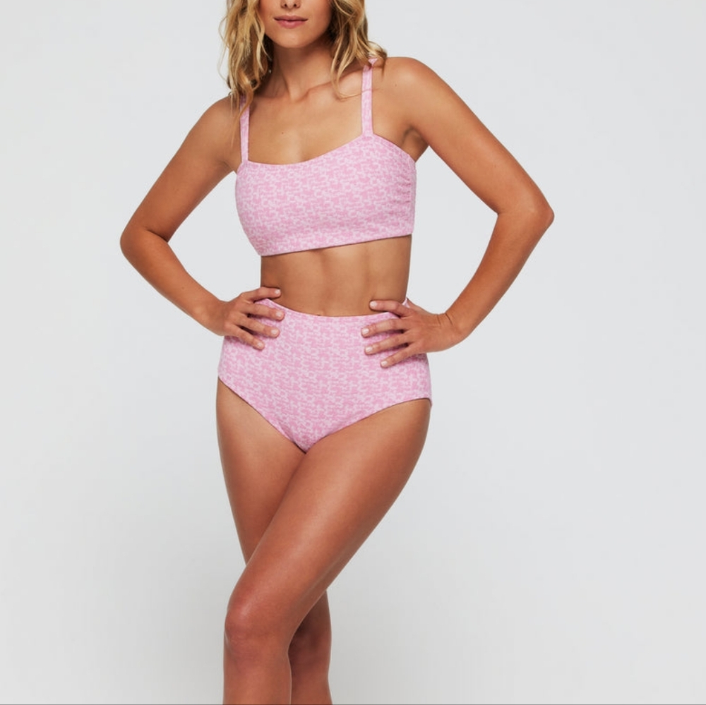 Hermoza Lucia‎ Square Neck Two-Piece Bikini Top in Pink